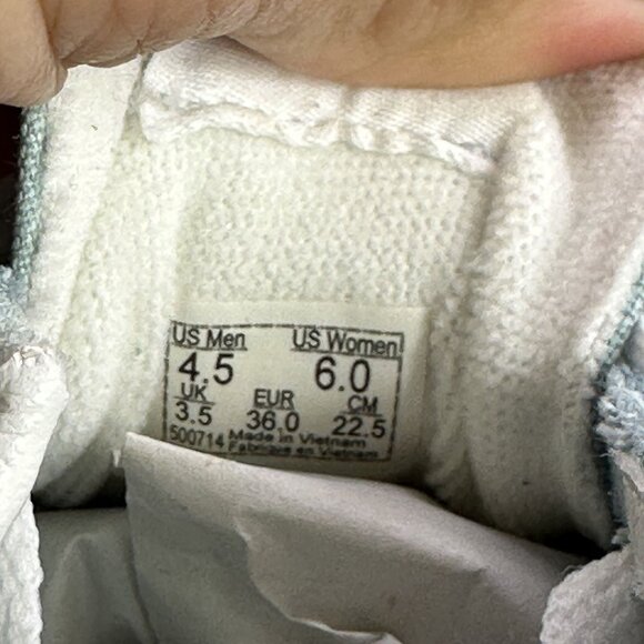 Vans Sports Low Women's size 6 Light Blue Suede Shoes - Picture 8 of 8